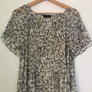 Banana Republic top - Size L/XL
